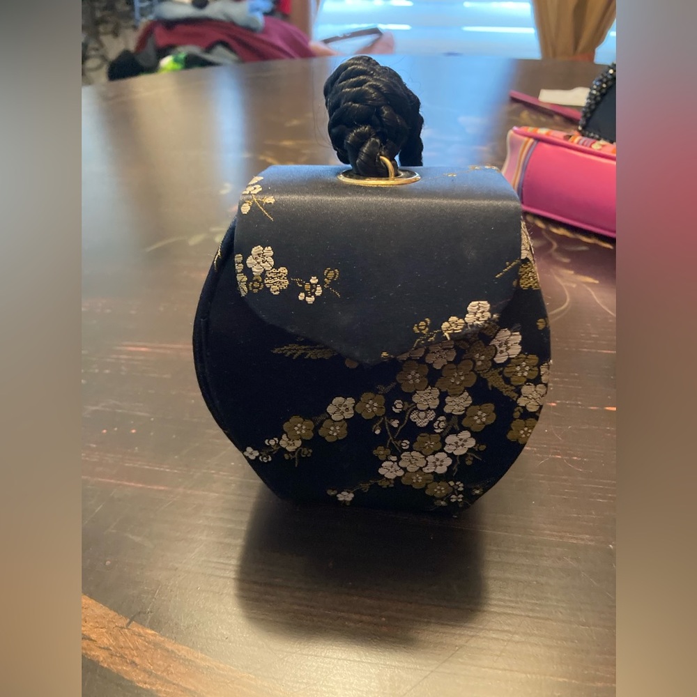 Evening bag takeout style - Picture 2 of 8